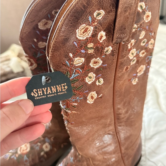 Shyanne Floral Embroidered Tan Heeled Boots - Picture 2 of 7